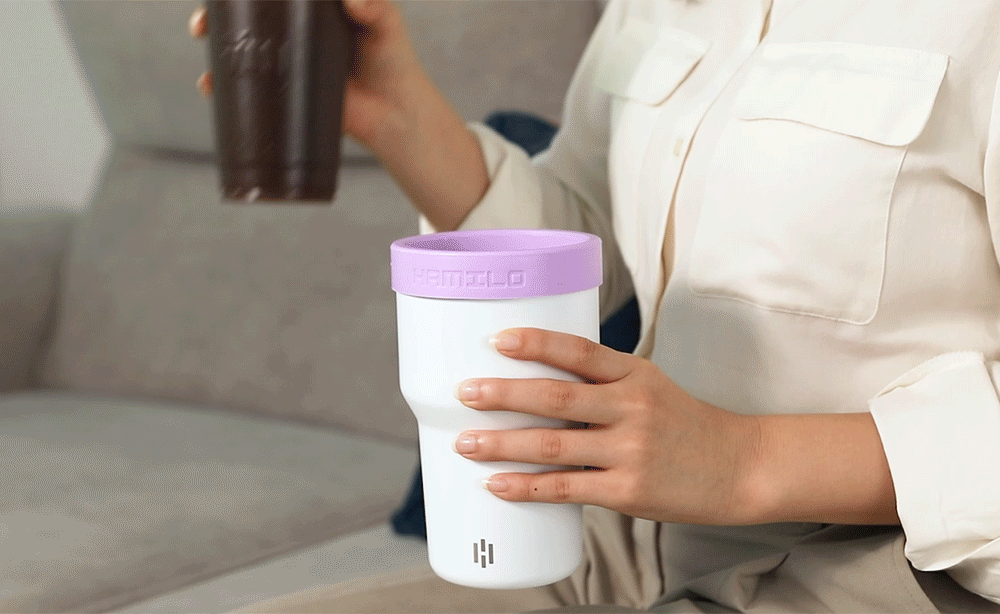 테이크아웃 컵을 넣어주세요